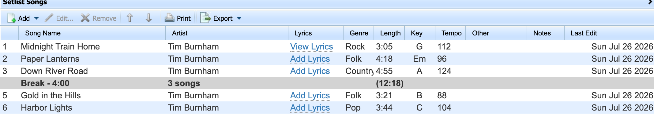Building a setlist in Setlist Helper with drag and drop, showing keys, tempos, and a set break